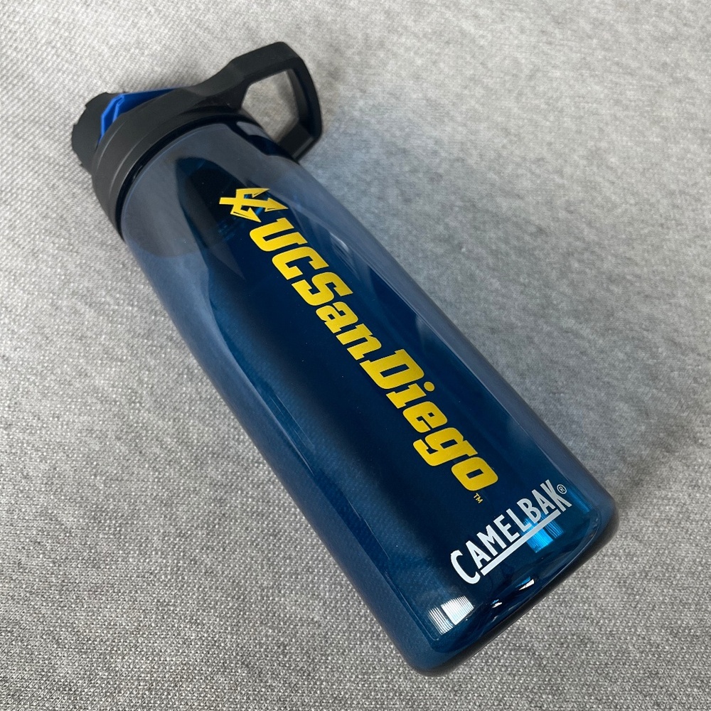 UC San Diego Camelbak 25oz Water Bottle: BRAND NEW - Picture 2 of 10